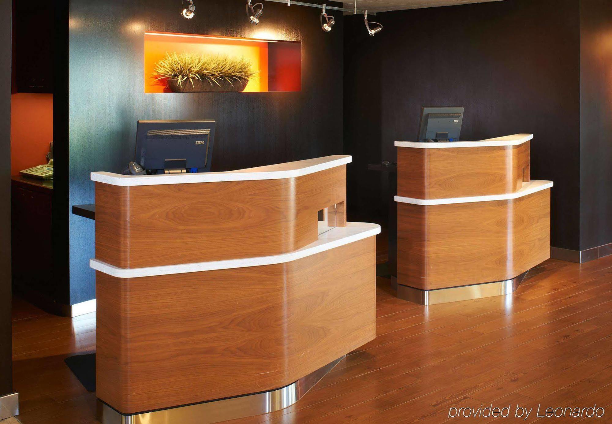 Courtyard By Marriott Indianapolis Airport Hotel Exterior foto